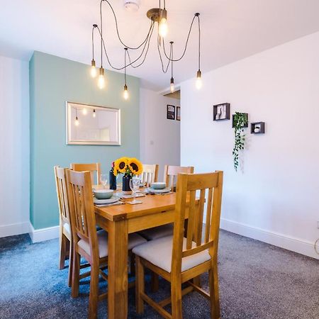 Spacious 2-Bed City-Centre Cottage In Chester By 53 Degrees Property - Ideal For Groups & Couples - Sleeps 6 Екстериор снимка
