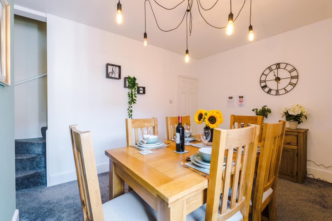 Spacious 2-Bed City-Centre Cottage In Chester By 53 Degrees Property - Ideal For Groups & Couples - Sleeps 6 Екстериор снимка