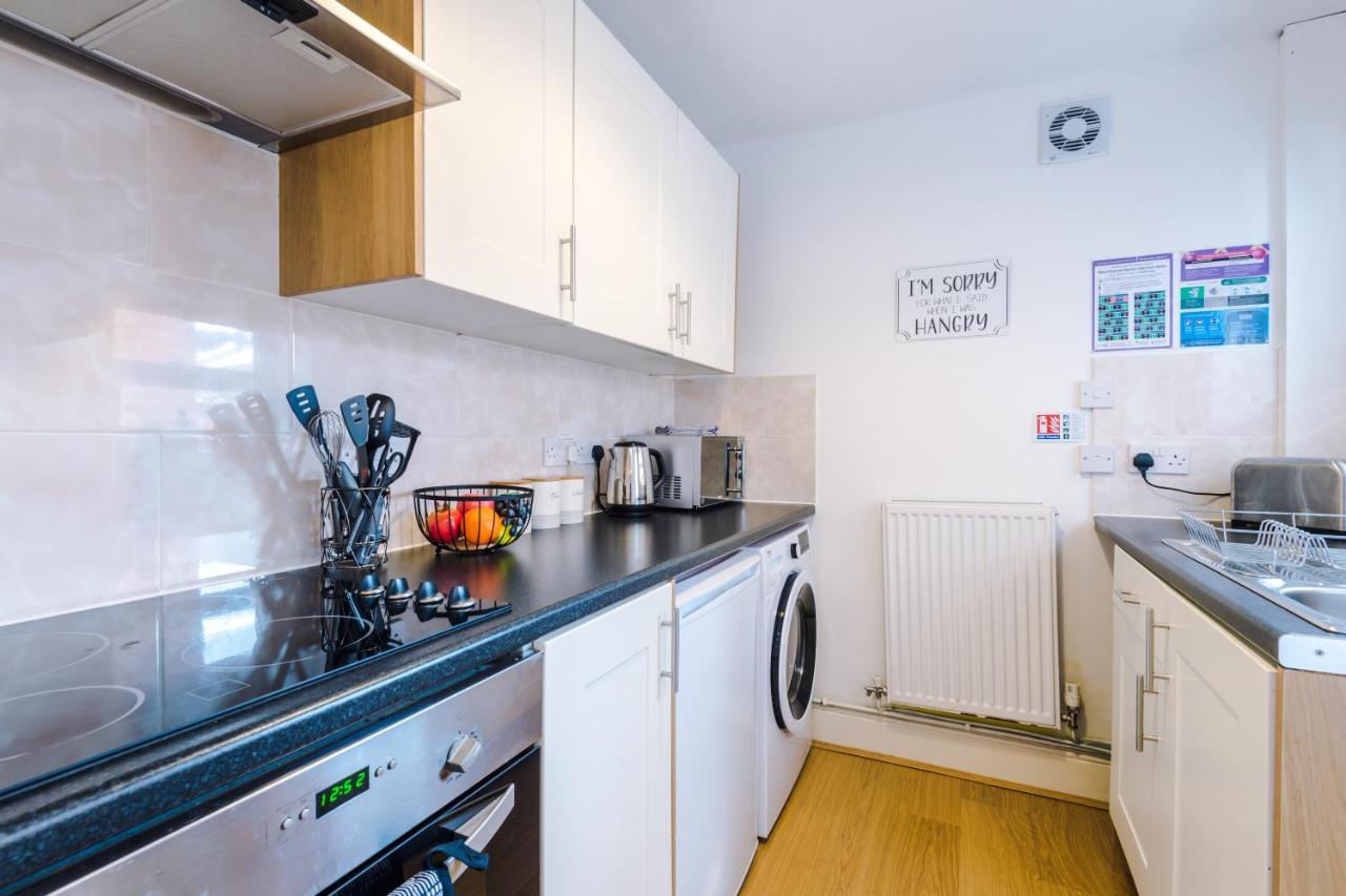 Spacious 2-Bed City-Centre Cottage In Chester By 53 Degrees Property - Ideal For Groups & Couples - Sleeps 6 Екстериор снимка